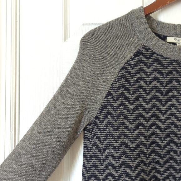 Madewell Merino Wool Reverse Herringbone Knit Crewneck Sweater Gray Navy XS - Picture 3 of 12
